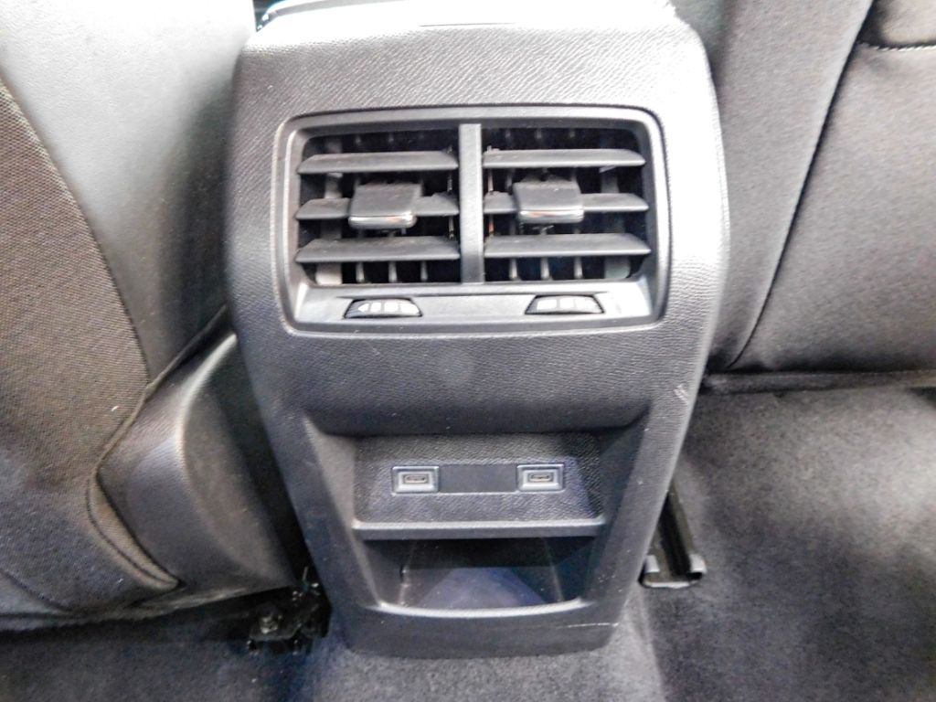 Fahrzeugabbildung Peugeot 308 SW Allure 1,5 Diesel Automatik Navi 2x Kamer