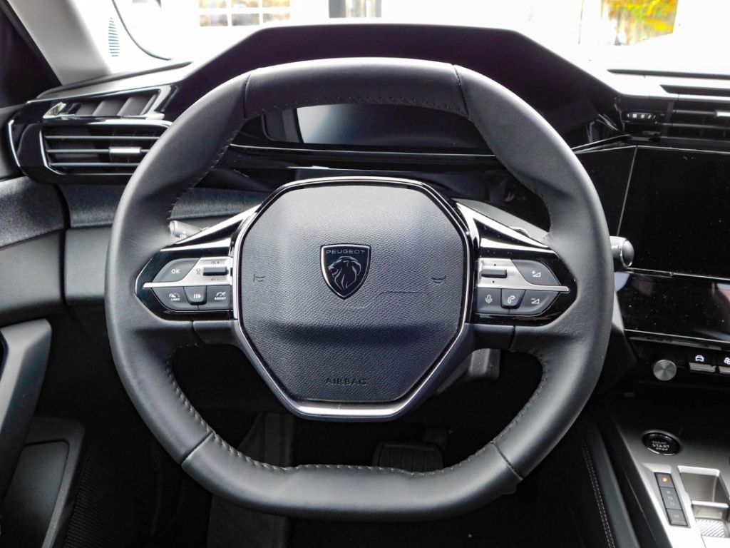 Fahrzeugabbildung Peugeot 308 SW Allure 1,5 Diesel Automatik Navi 2x Kamer