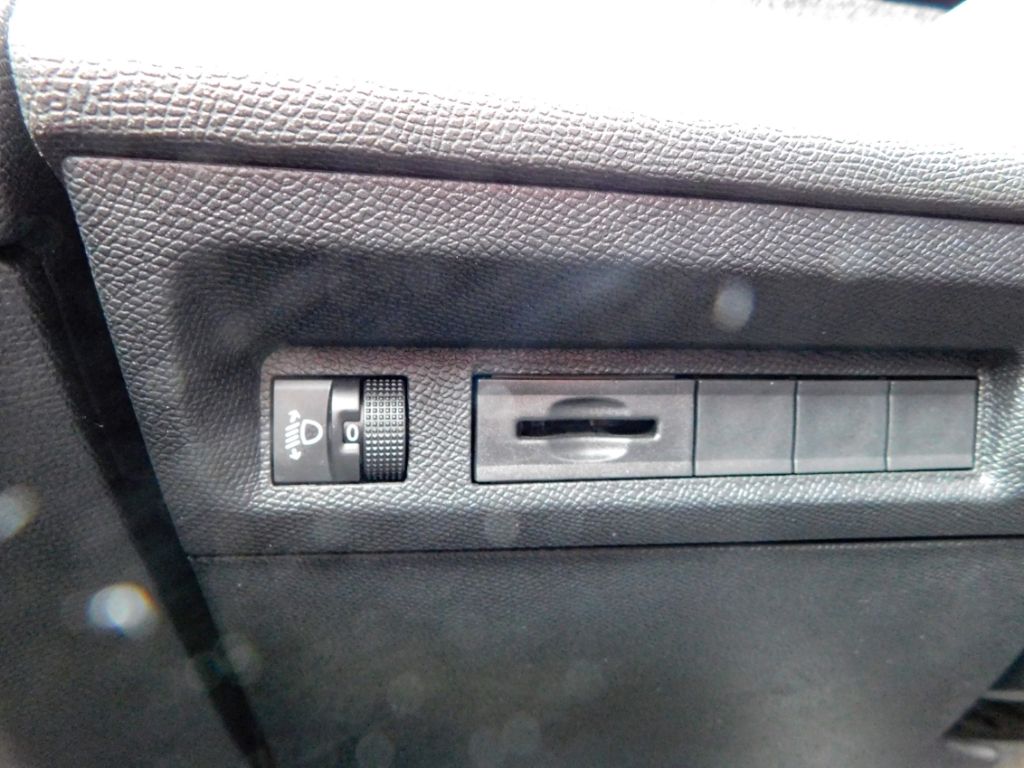 Fahrzeugabbildung Peugeot 308 SW Allure 1,5 Diesel Automatik Navi 2x Kamer