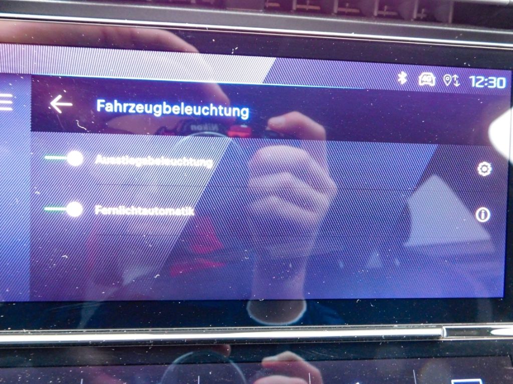 Fahrzeugabbildung Peugeot 308 SW Allure 1,5 Diesel Automatik Navi 2x Kamer