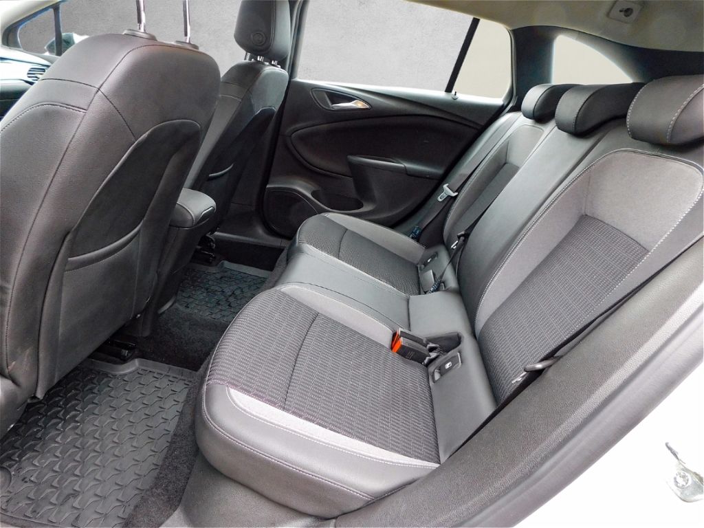 Fahrzeugabbildung Opel Astra K ST1.5 Diesel Navi LED Multimedia 2xKam