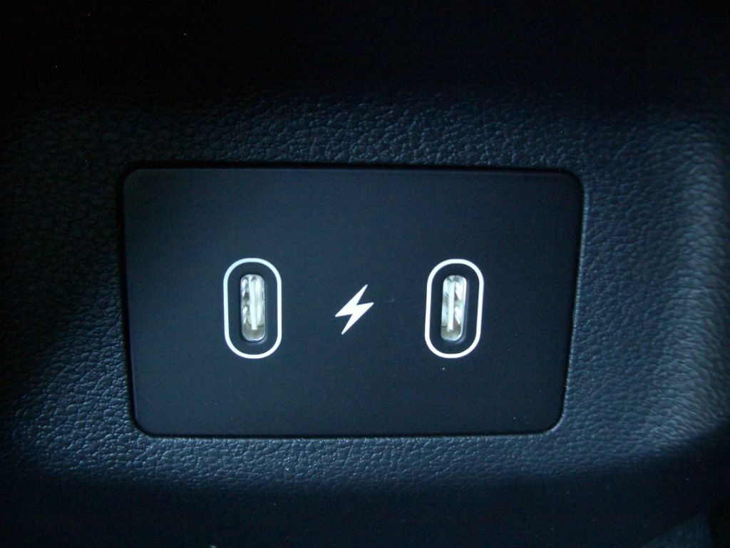 Fahrzeugabbildung Hyundai Tucson Facelift MJ2026 1.6 DCT 2WD Trend