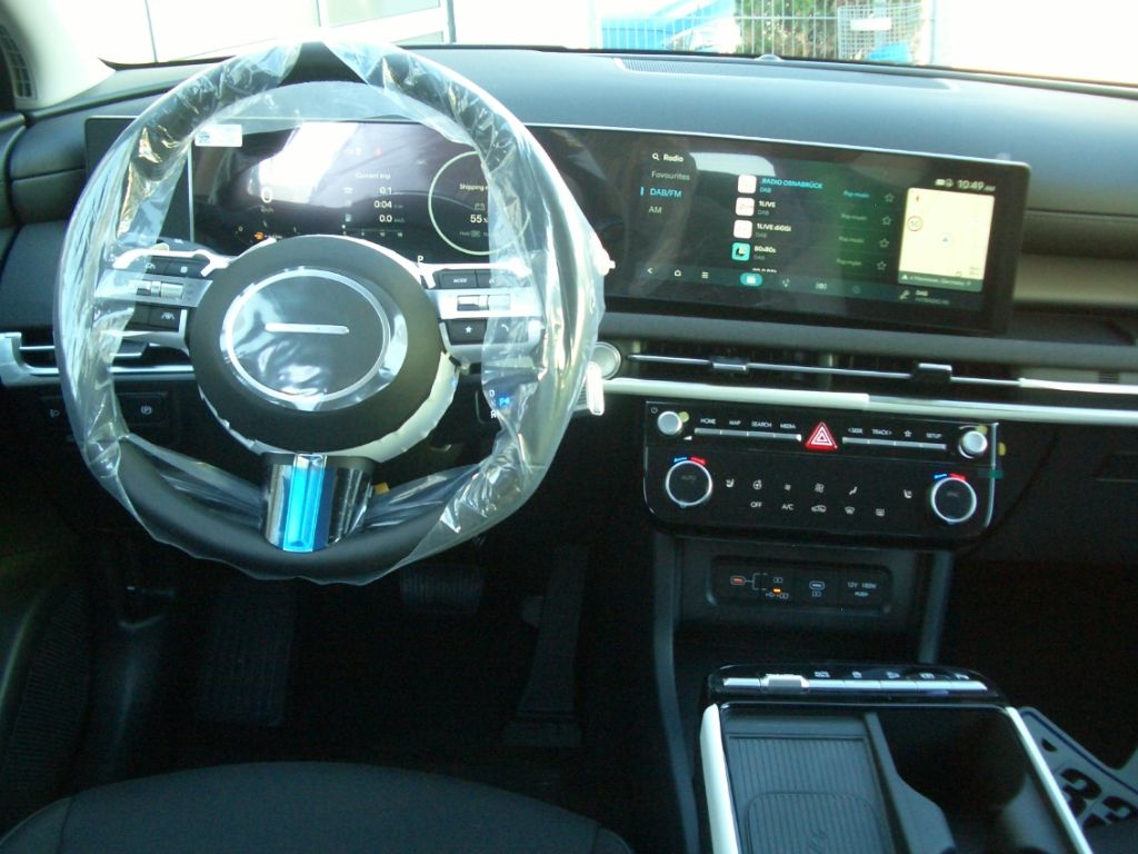 Fahrzeugabbildung Hyundai Tucson Facelift MJ2026 1.6 DCT 2WD Trend