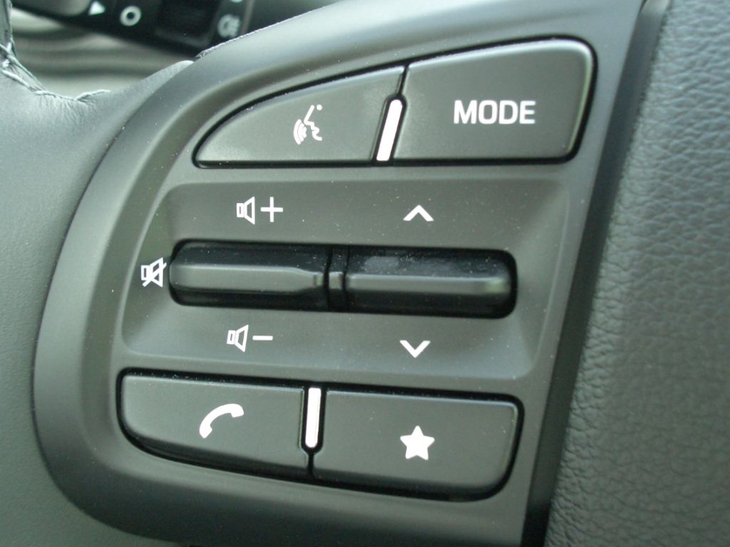 Fahrzeugabbildung Hyundai i10 Facelift 1.2 AT Trend Navigation, Kamera