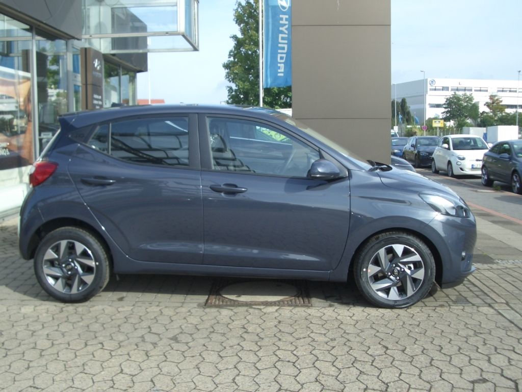 Fahrzeugabbildung Hyundai i10 Facelift 1.2 AT Trend Navigation, Kamera