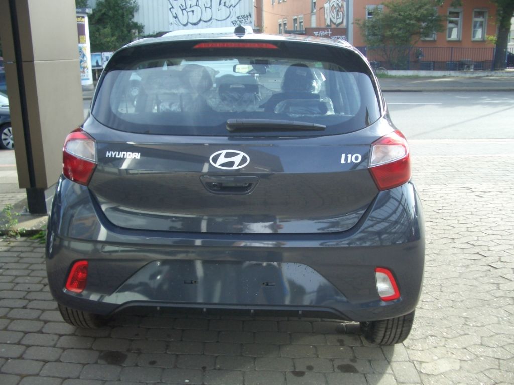 Fahrzeugabbildung Hyundai i10 Facelift 1.2 AT Trend Navigation, Kamera