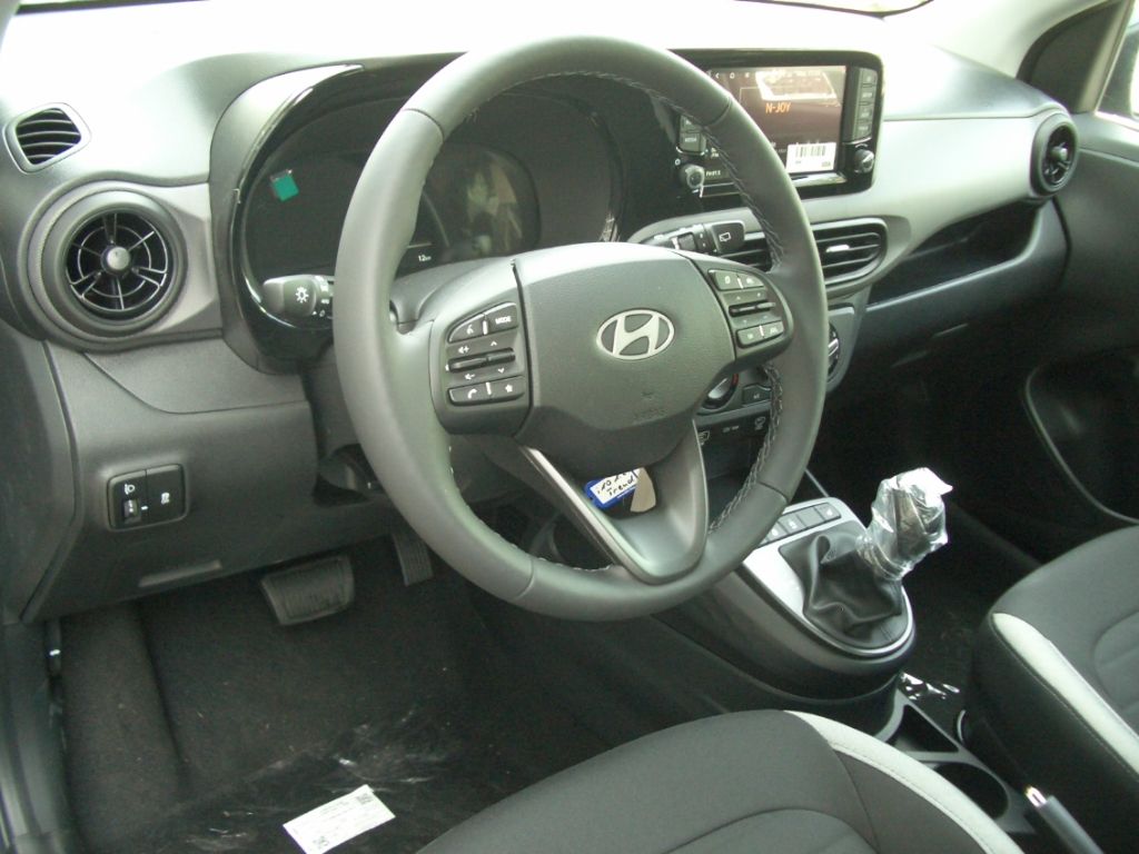Fahrzeugabbildung Hyundai i10 Facelift 1.2 AT Trend Navigation, Kamera