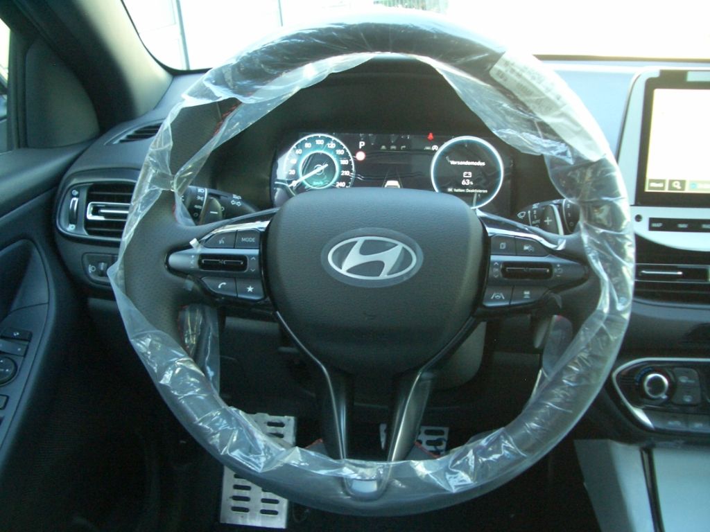 Fahrzeugabbildung Hyundai i30 MJ25 1.5 Turbo DCT N-Line, Sitz-Paket, Panor