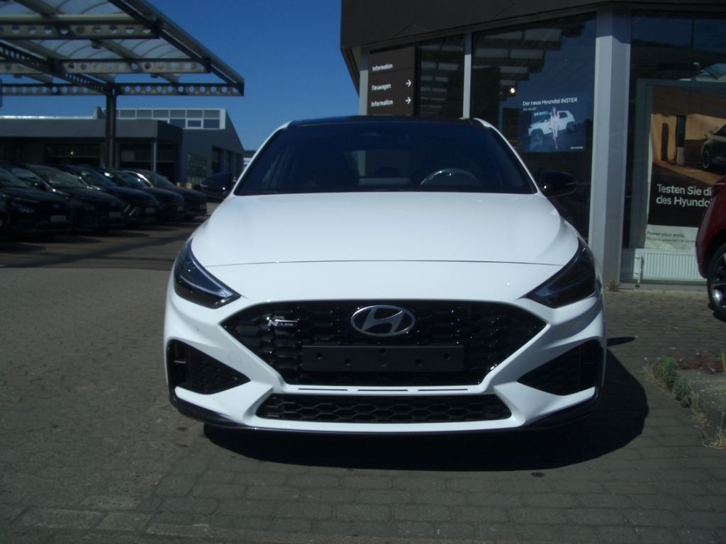 Fahrzeugabbildung Hyundai i30 MJ25 1.5 Turbo DCT N-Line, Sitz-Paket, Panor