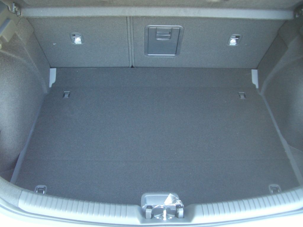 Fahrzeugabbildung Hyundai i30 MJ25 1.5 Turbo DCT N-Line, Sitz-Paket, Panor