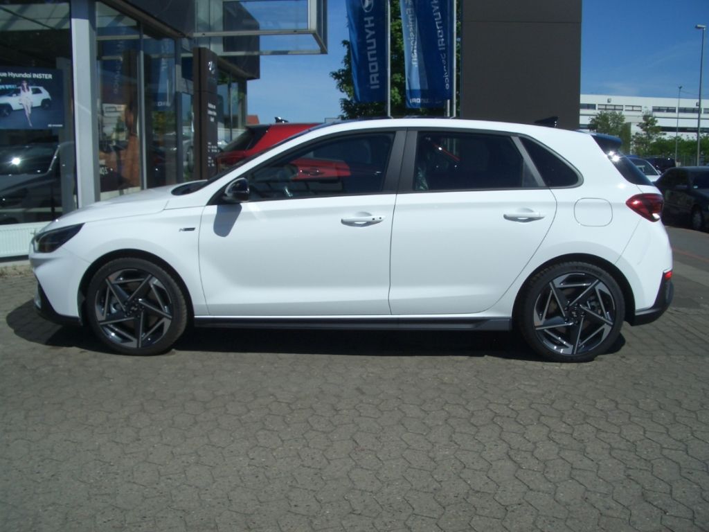Fahrzeugabbildung Hyundai i30 MJ25 1.5 Turbo DCT N-Line, Sitz-Paket, Panor