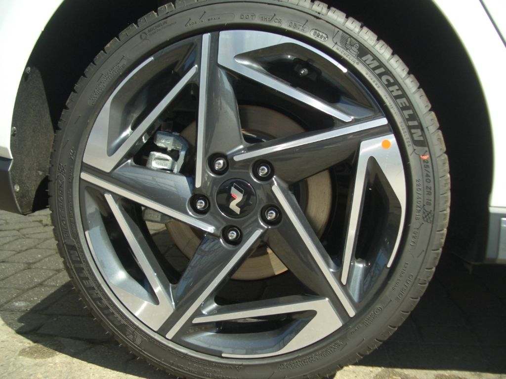 Fahrzeugabbildung Hyundai i30 MJ25 1.5 Turbo DCT N-Line, Sitz-Paket, Panor