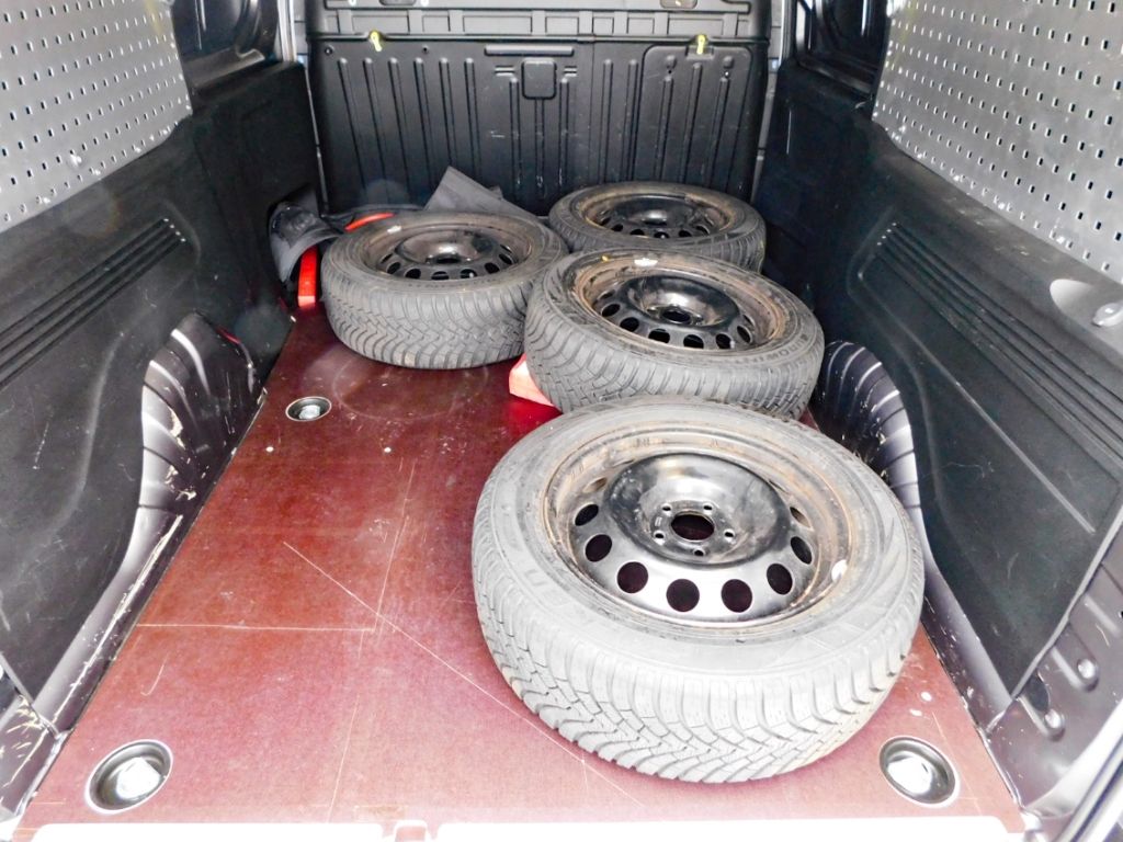 Fahrzeugabbildung Opel Combo E Cargo - e Edition XL Navi Kamera 11KW Ch