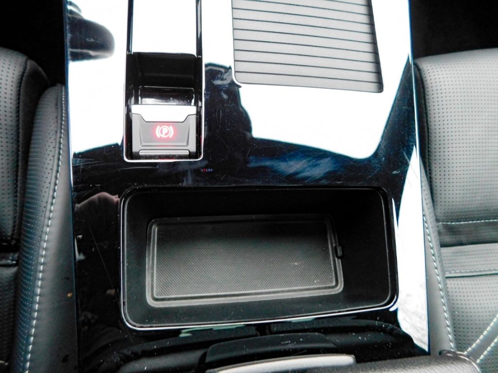 Fahrzeugabbildung Opel Astra L ST Automatik Ultimate Panoramadach Lede