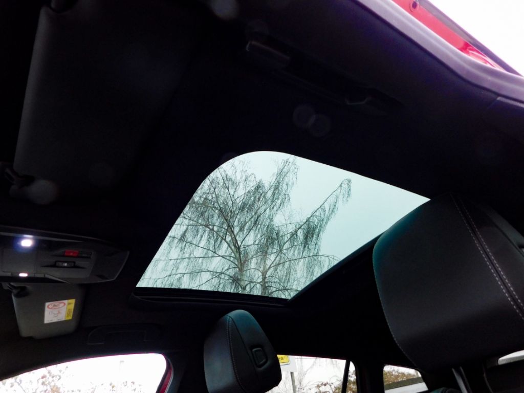 Fahrzeugabbildung Opel Astra L ST Automatik Ultimate Panoramadach Lede