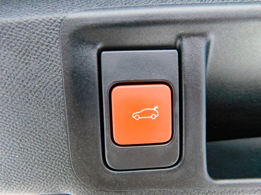 Fahrzeugabbildung Opel Astra L ST Automatik Ultimate Panoramadach Lede