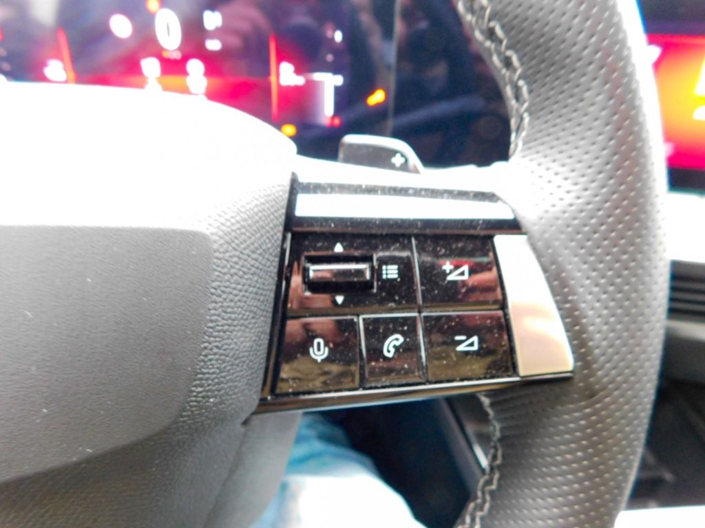 Fahrzeugabbildung Opel Astra L ST Automatik Ultimate Panoramadach Lede