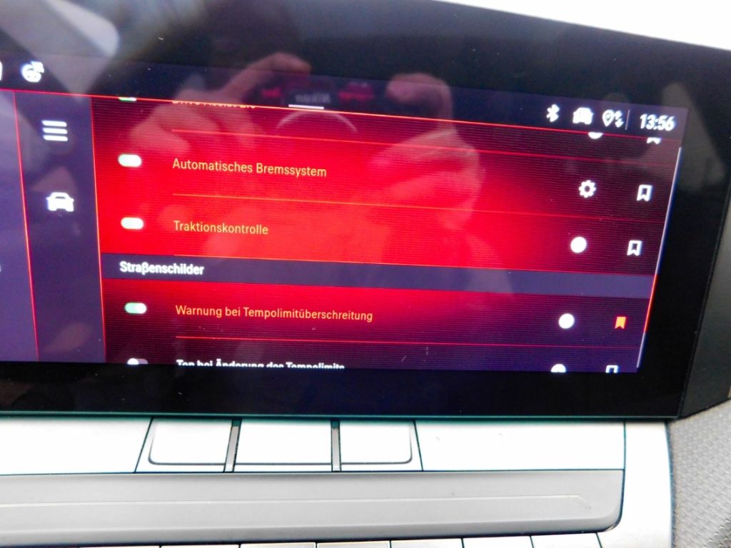 Fahrzeugabbildung Opel Astra L ST Automatik Ultimate Panoramadach Lede