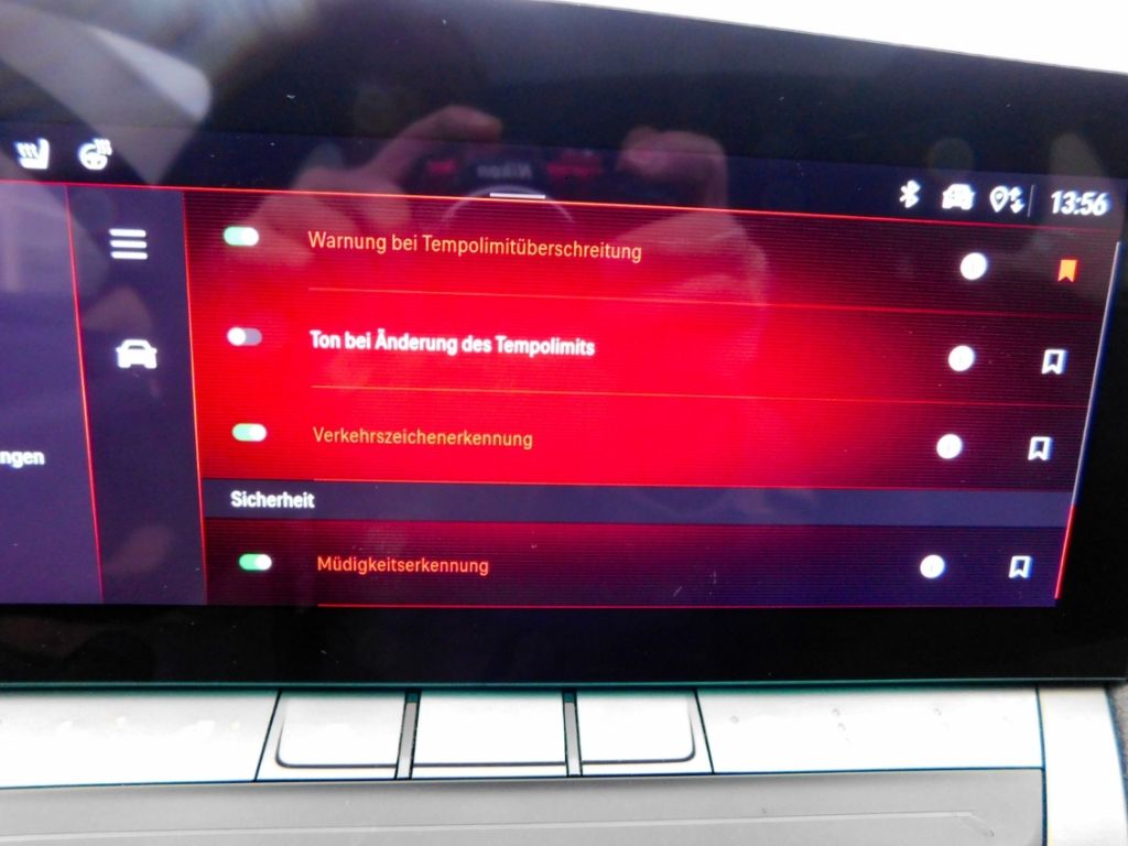 Fahrzeugabbildung Opel Astra L ST Automatik Ultimate Panoramadach Lede