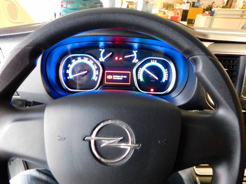 Fahrzeugabbildung Opel Vivaro Cargo-e Edition M 75 kWh Klima Apple Car