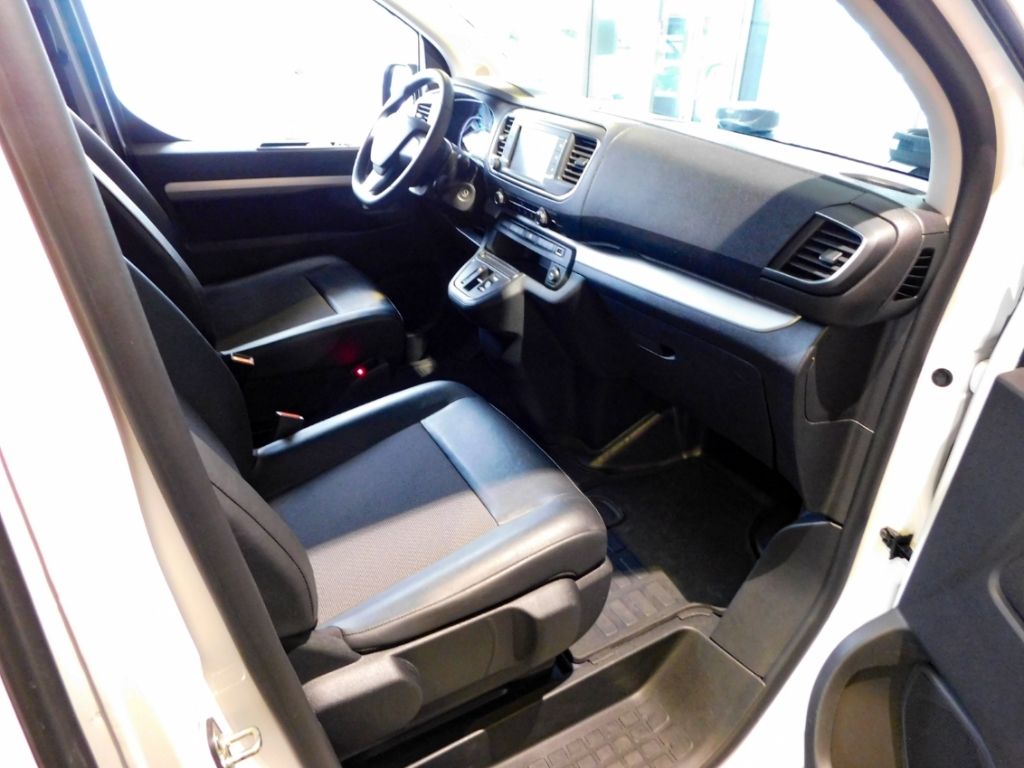 Fahrzeugabbildung Opel Vivaro Cargo-e Edition M 75 kWh Klima Apple Car