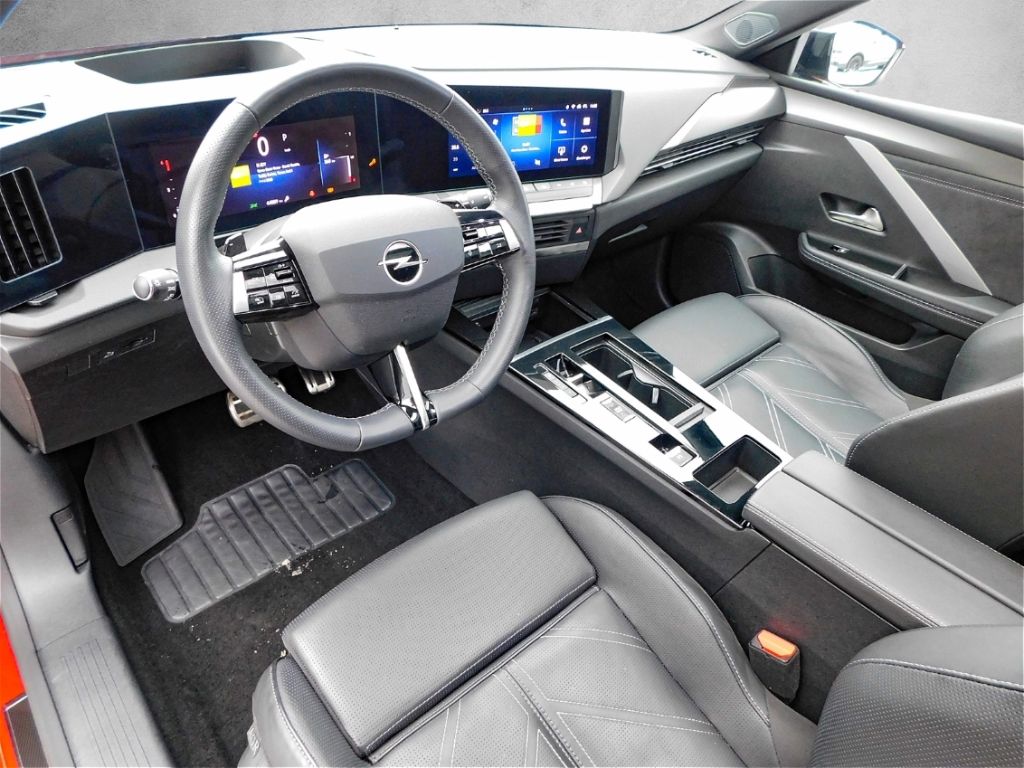 Fahrzeugabbildung Opel Astra L ST Diesel Autom.Ultimate Panoramadach L