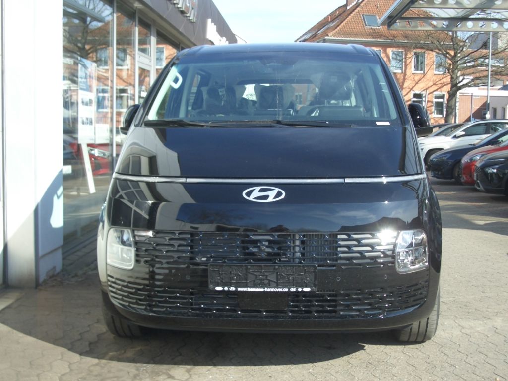 Fahrzeugabbildung Hyundai STARIA 9-Sitzer Hybrid 2WD Trend, Park-, Easy-Pa