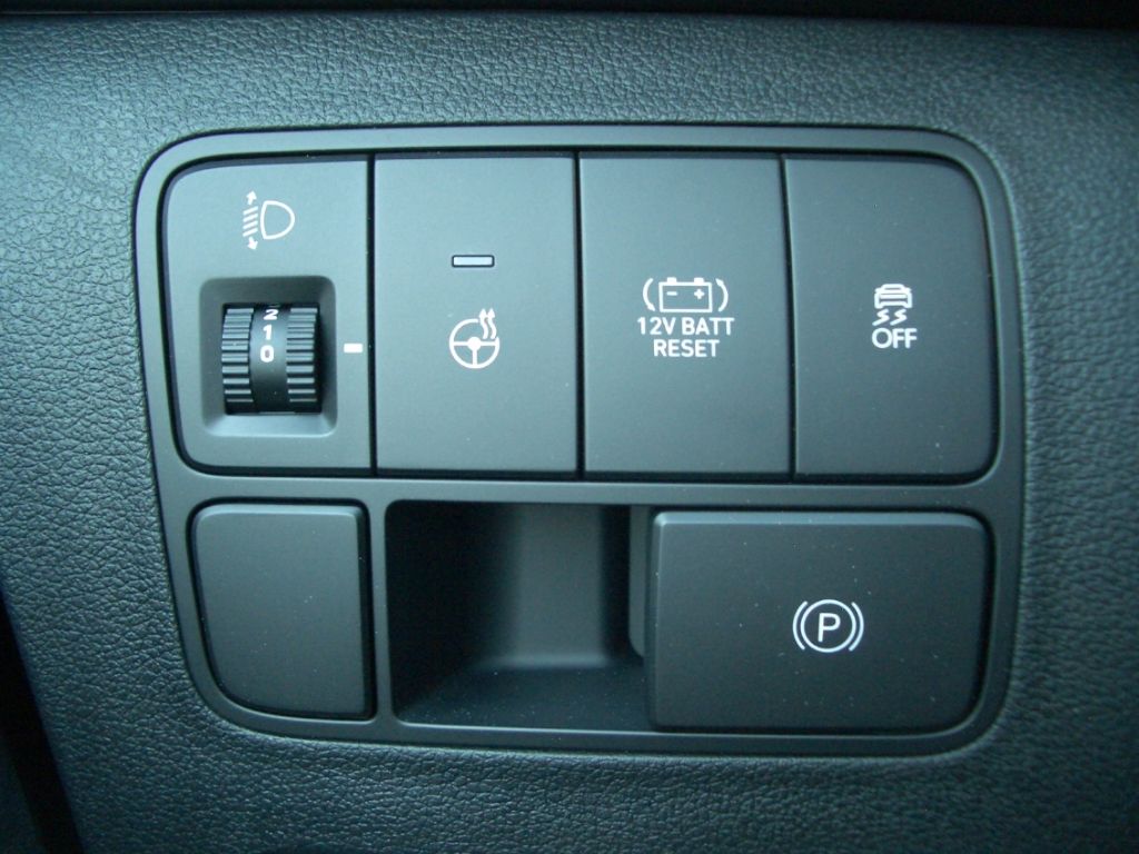 Fahrzeugabbildung Hyundai STARIA 9-Sitzer Hybrid 2WD Trend, Park-, Easy-Pa