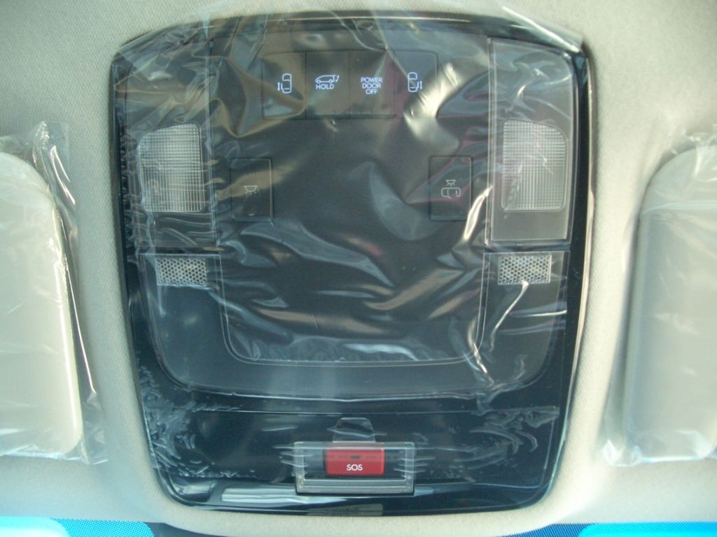 Fahrzeugabbildung Hyundai STARIA 9-Sitzer Hybrid 2WD Trend, Park-, Easy-Pa