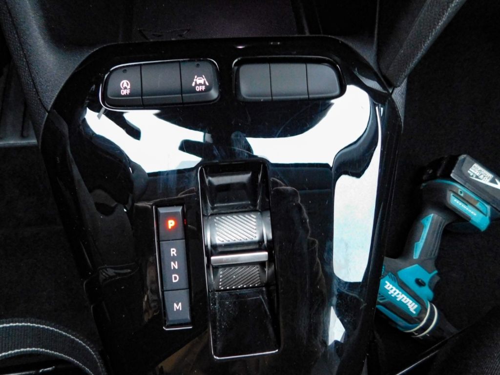 Fahrzeugabbildung Opel Corsa 1,2 Mild-Hybrid Automatik Multimedia 2xKa