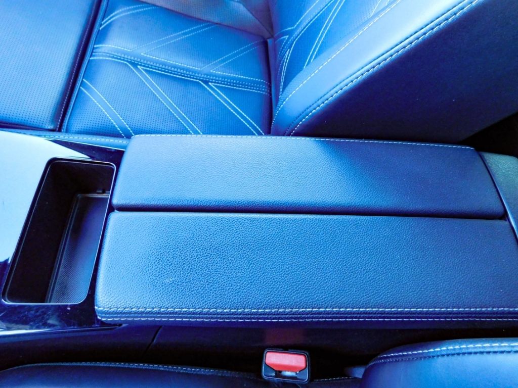 Fahrzeugabbildung Opel Astra L 1,2 Ultimate Automatik Leder Panoramadac