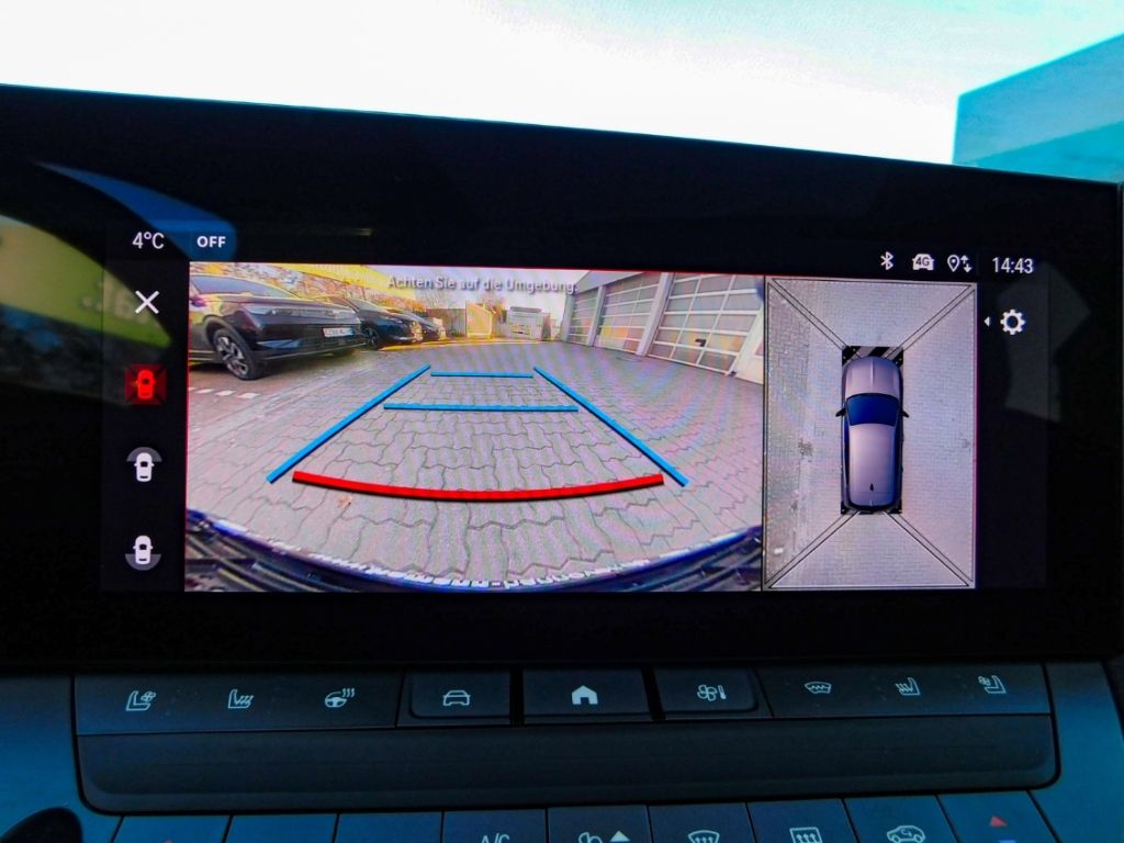 Fahrzeugabbildung Opel Astra L 1,2 Ultimate Automatik Leder Panoramadac