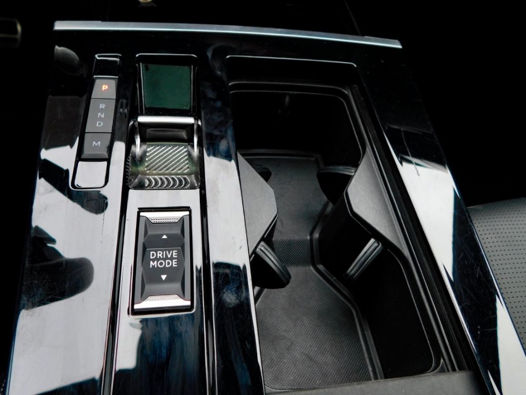 Fahrzeugabbildung Opel Astra L ST Automatik Ultimate Panoramadach Lede