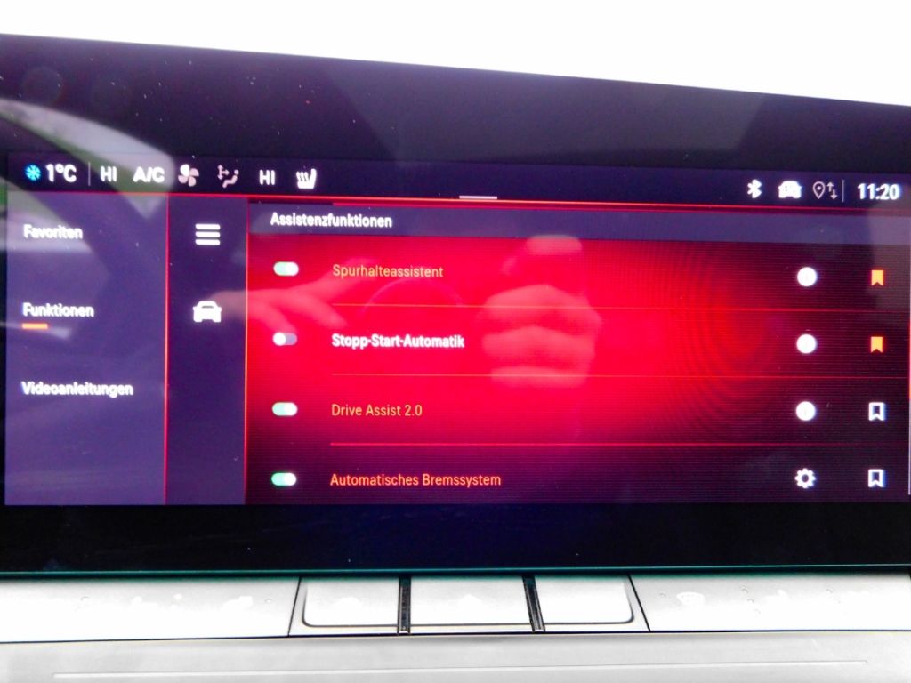 Fahrzeugabbildung Opel Astra L ST Automatik Ultimate Panoramadach Lede