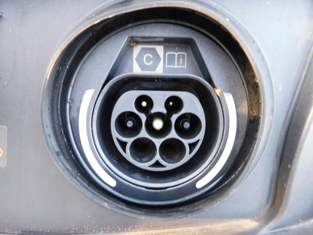 Fahrzeugabbildung Opel Astra L ST GS Plug-in-Hybrid 2xKamera Navi Somme