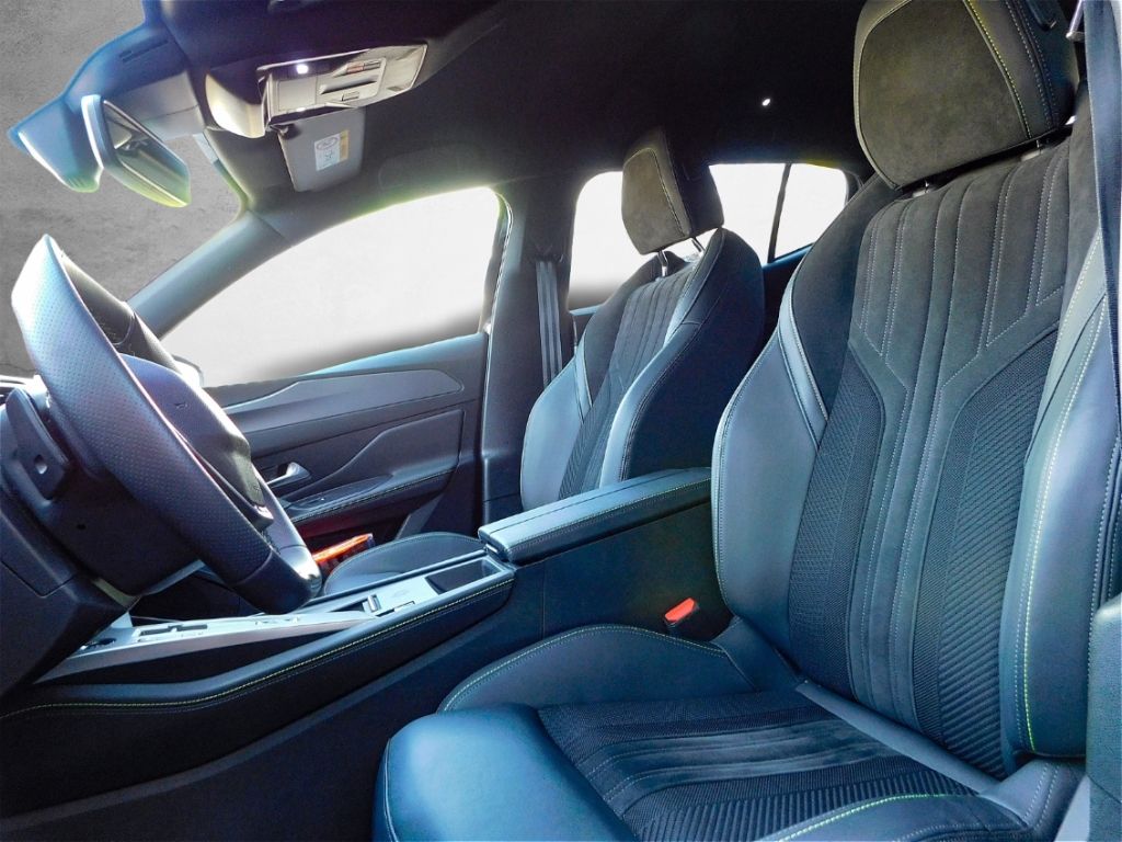 Fahrzeugabbildung Peugeot 408 Plug-in-Hybrid 225 GT Matrix-LED 360 Kamera