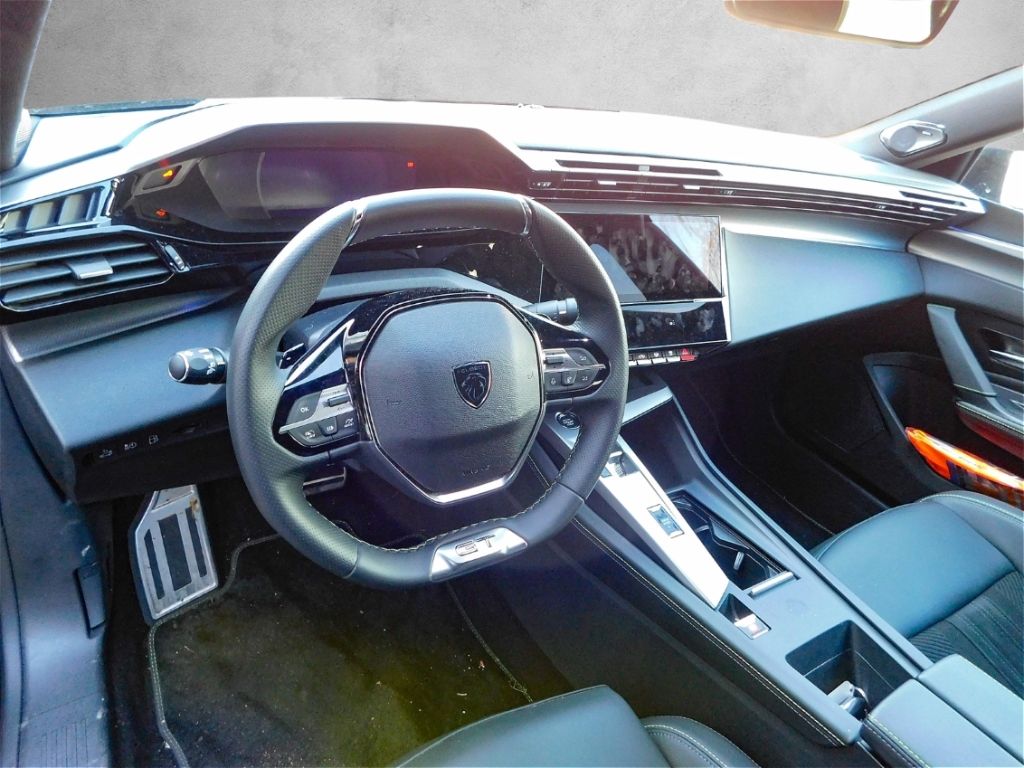Fahrzeugabbildung Peugeot 408 Plug-in-Hybrid 225 GT Matrix-LED 360 Kamera