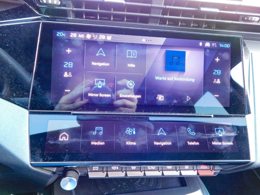 Fahrzeugabbildung Peugeot 408 Plug-in-Hybrid 225 GT Matrix-LED 360 Kamera