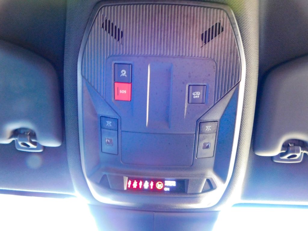 Fahrzeugabbildung Peugeot 408 Plug-in-Hybrid 225 GT Matrix-LED 360 Kamera