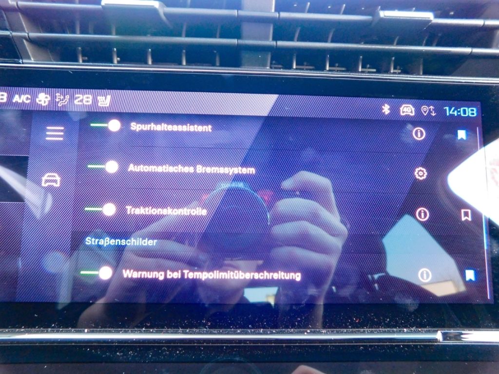 Fahrzeugabbildung Peugeot 408 Plug-in-Hybrid 225 GT Matrix-LED 360 Kamera