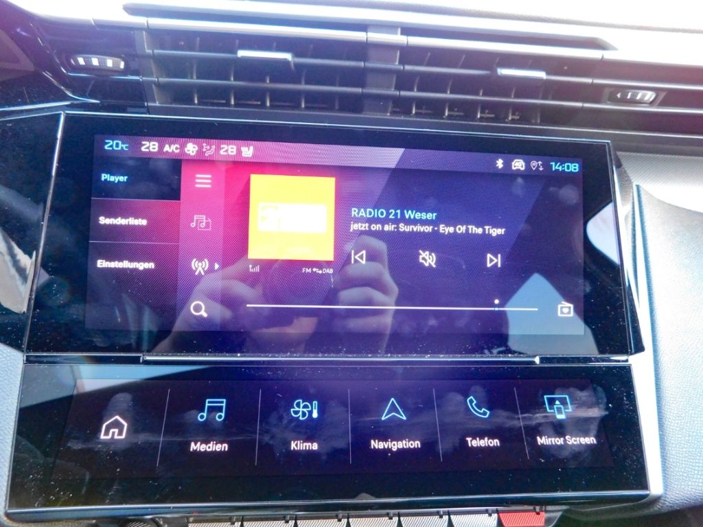 Fahrzeugabbildung Peugeot 408 Plug-in-Hybrid 225 GT Matrix-LED 360 Kamera