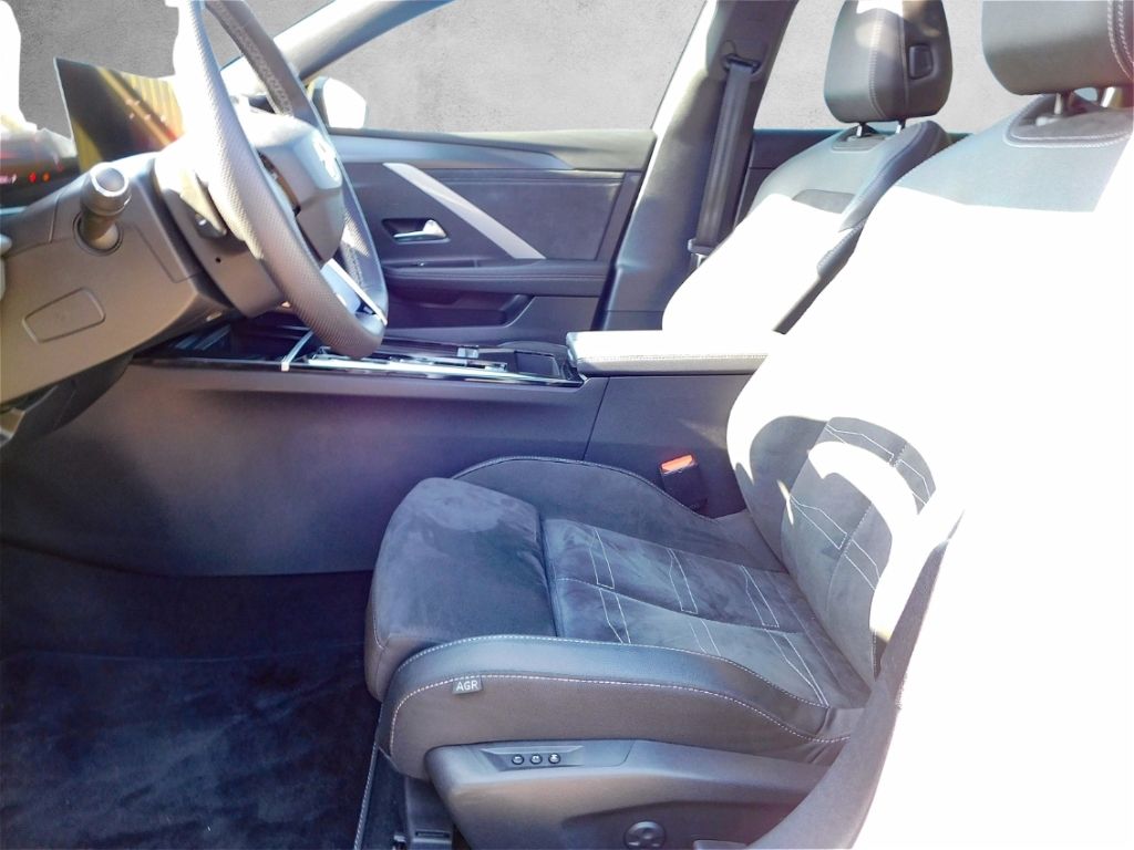 Fahrzeugabbildung Opel Astra L Automatik Ultimate  AHK Panorama Headup