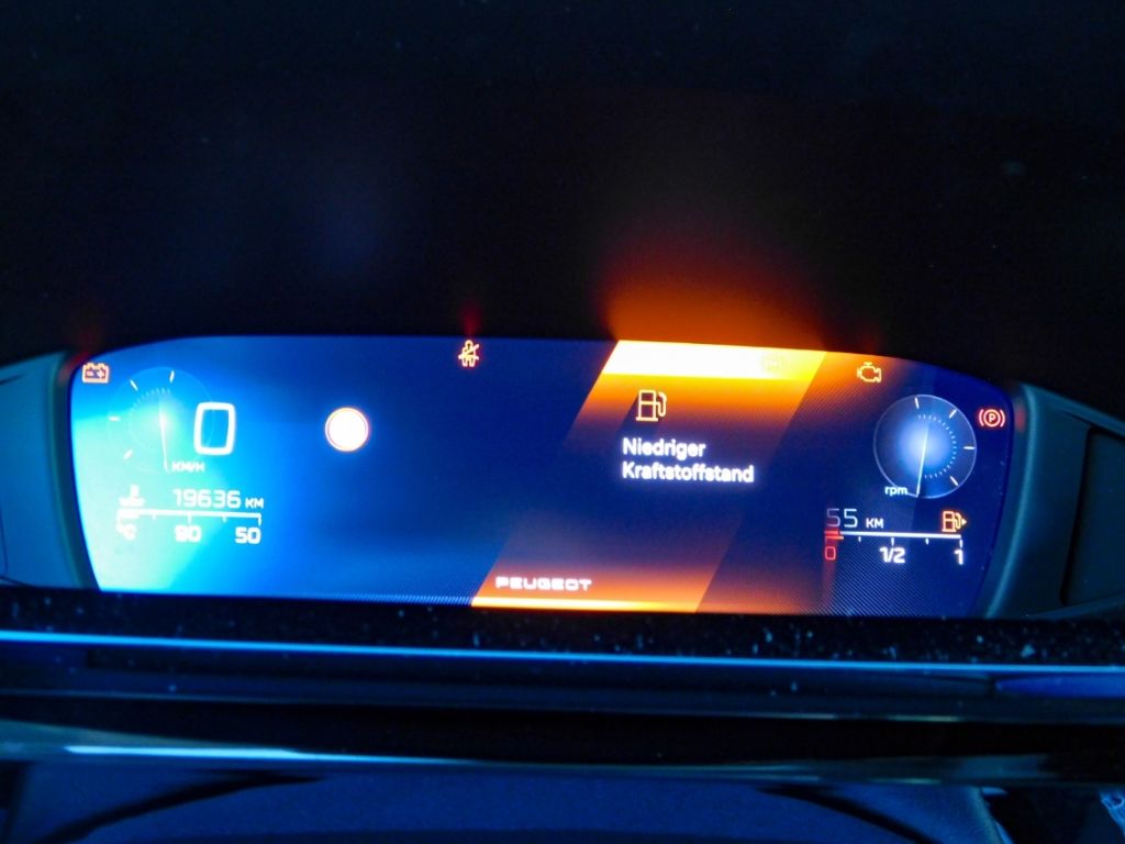 Fahrzeugabbildung Peugeot 308 SW Allure Navi Sitz-Hzg Carplay Ganzjahresre