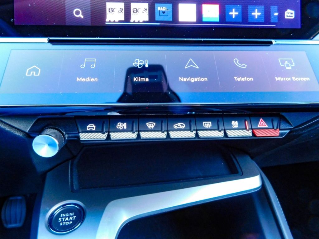 Fahrzeugabbildung Peugeot 308 SW Allure Navi Sitz-Hzg Carplay Ganzjahresre