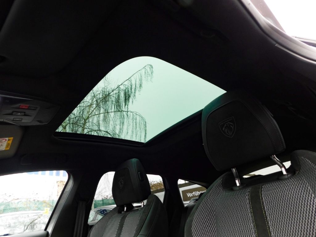 Fahrzeugabbildung Peugeot 308 SW GT Diesel 360° Kamera Automatik Ganzjahre