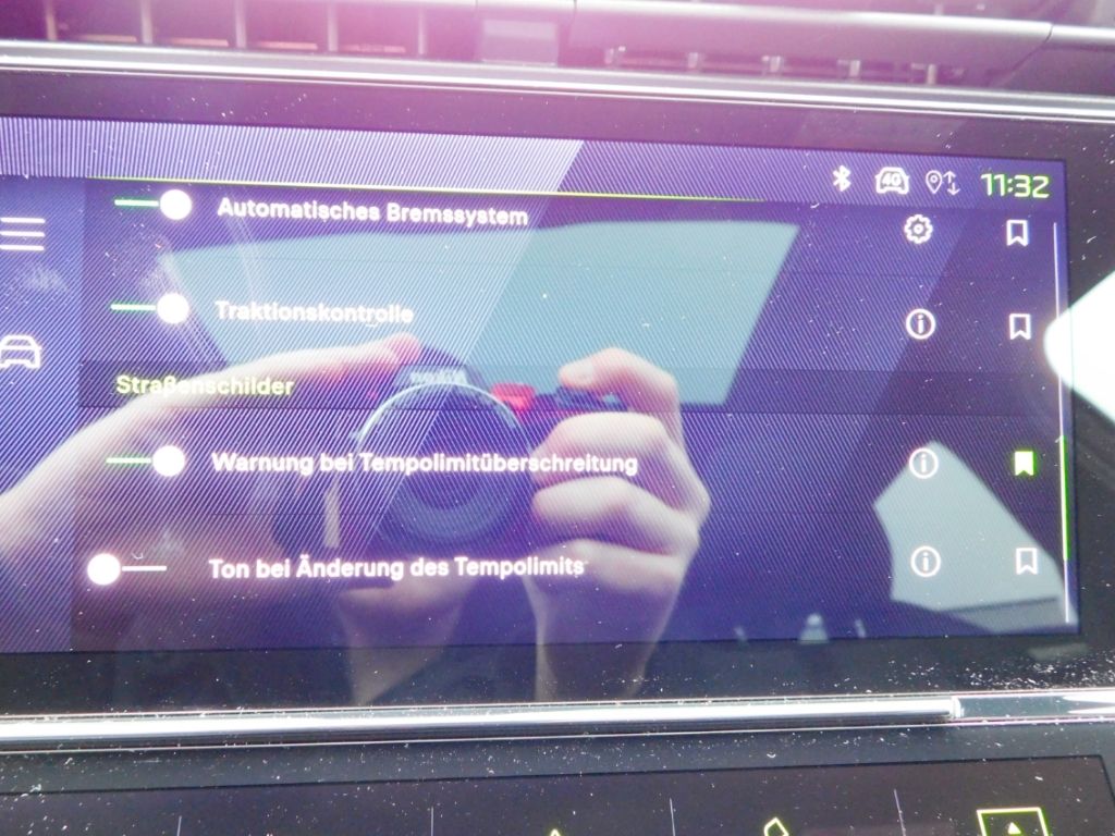 Fahrzeugabbildung Peugeot 308 SW GT Diesel 360° Kamera Automatik Ganzjahre