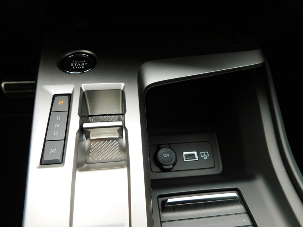 Fahrzeugabbildung Peugeot 308 SW GT Diesel 360° Kamera Automatik Ganzjahre