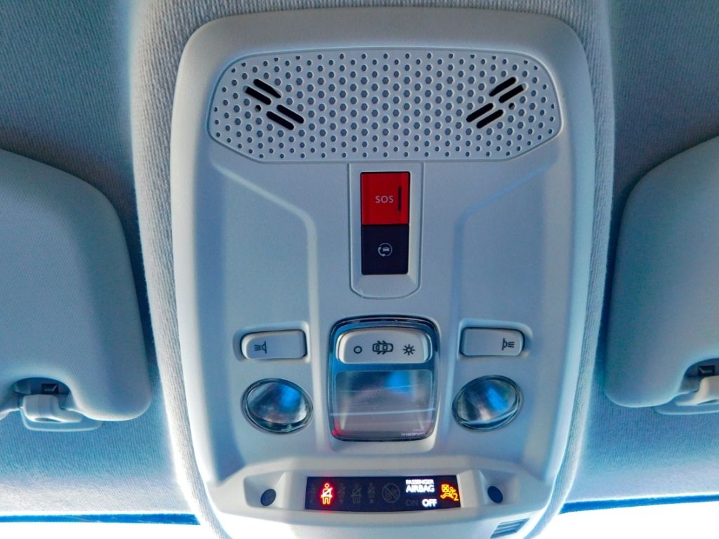 Fahrzeugabbildung Opel Corsa-e Edition Sitz-Hzg Rückfahrkamera