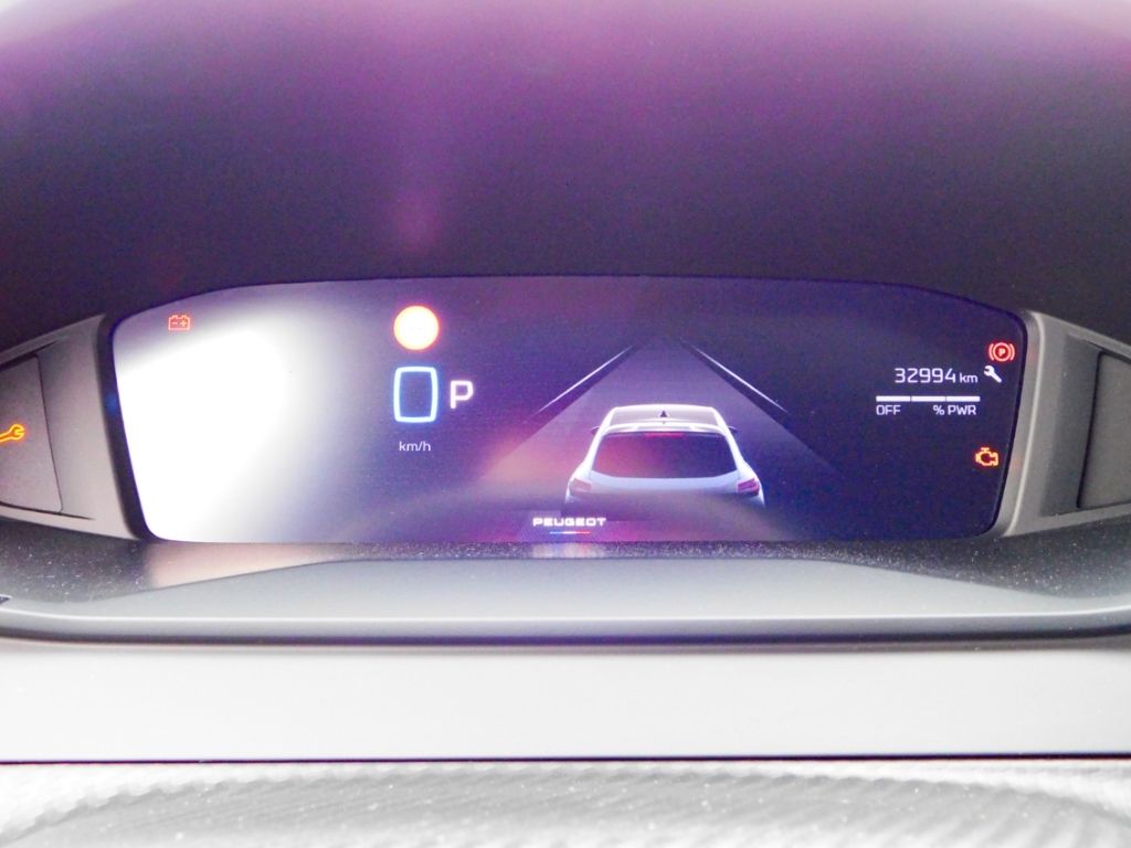 Fahrzeugabbildung Peugeot 208 Hybrid 100 Allure Rückfahrkamera Allwetterre