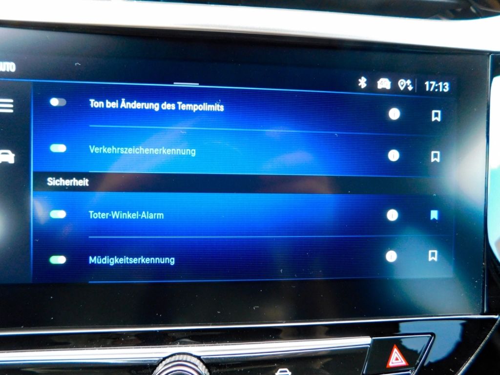 Fahrzeugabbildung Opel Corsa F GS 1.2 Turbo Navi LED 2x Kamera Sitz-Hzg